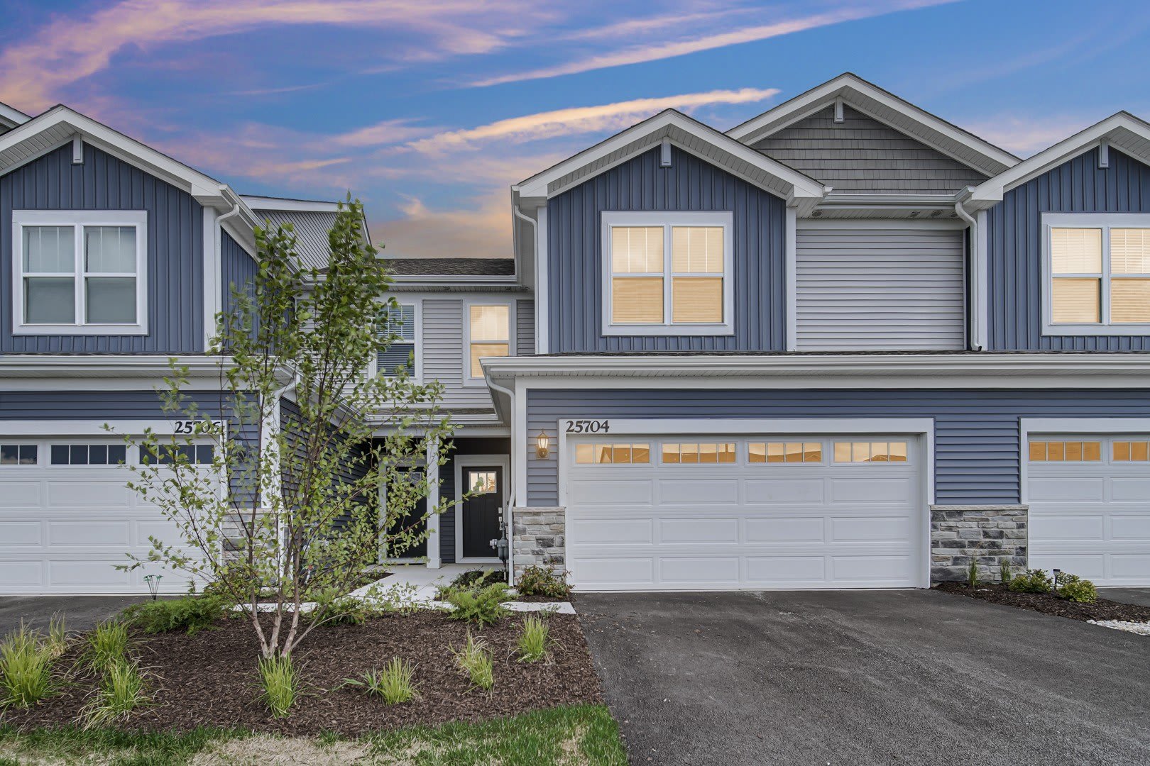 25704 W Wakefield Drive – photo 1