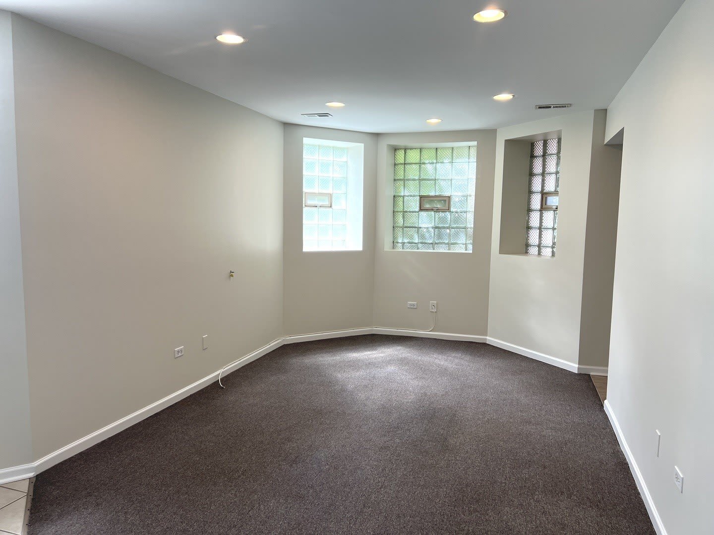 4822 W Berteau – photo 2