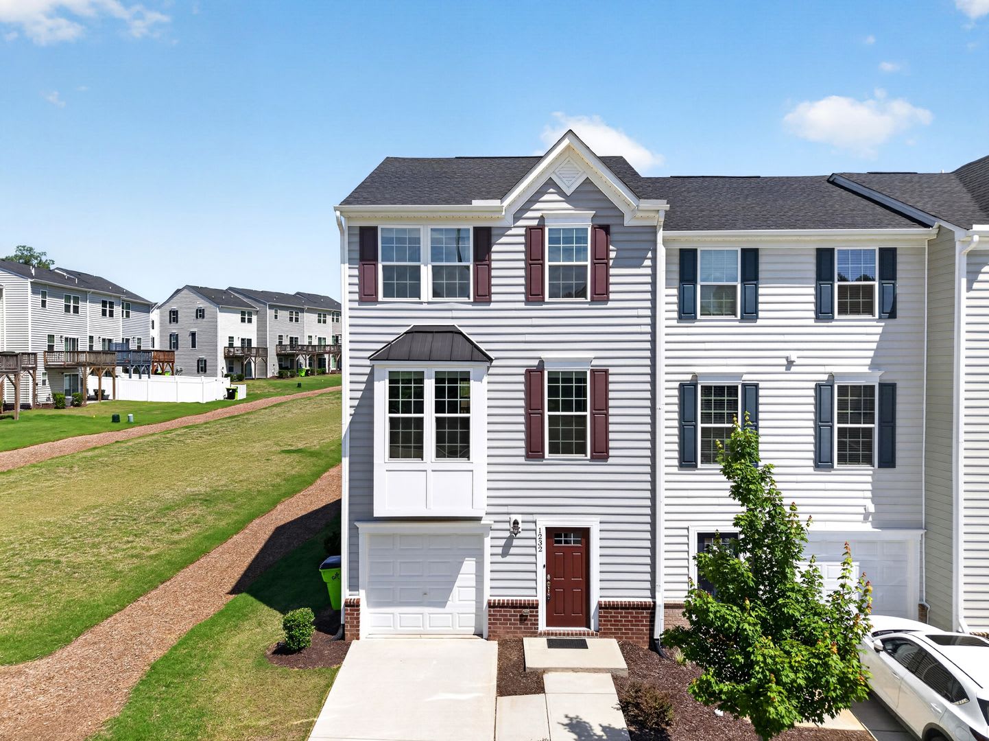 Available Now – 3-Bedroom End-Unit Townhome with 1-Car Garage in Townes at Courtney Creek, Durham – photo 2