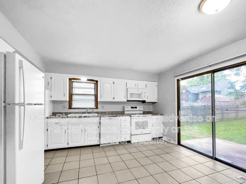12733 Oakland Ave – photo 4
