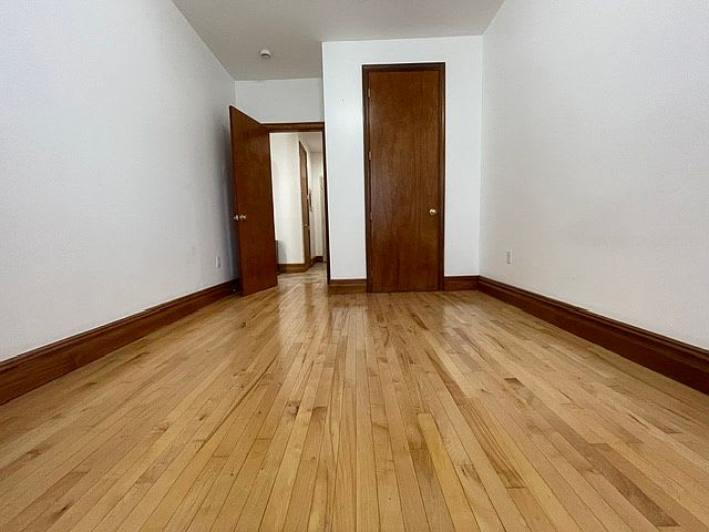 338 8th St Apt 3R – photo 5