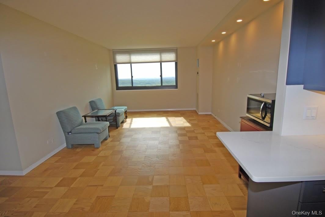26910 Grand Central Parkway – photo 4