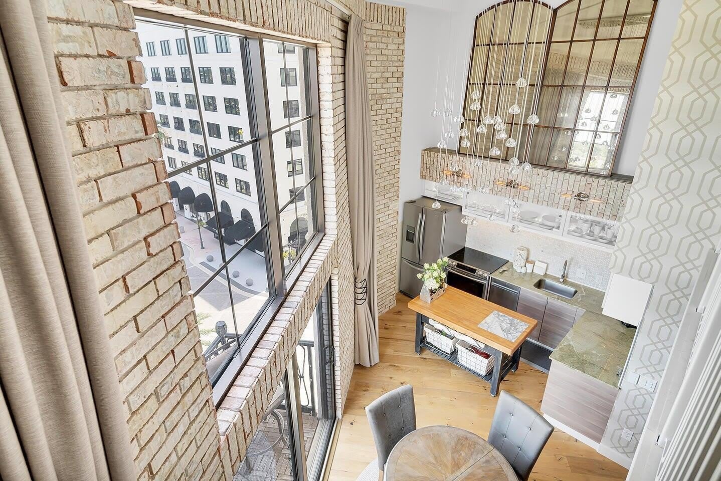 101 N Clematis Street – photo 3