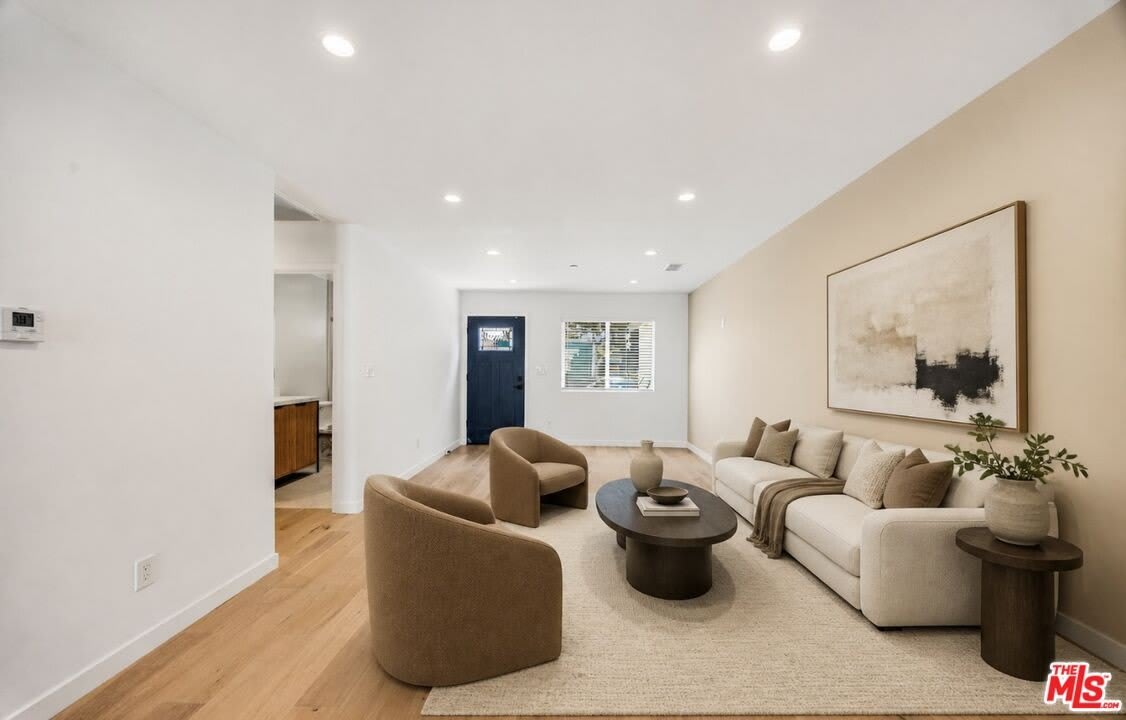 7933 Zelzah Ave – photo 4