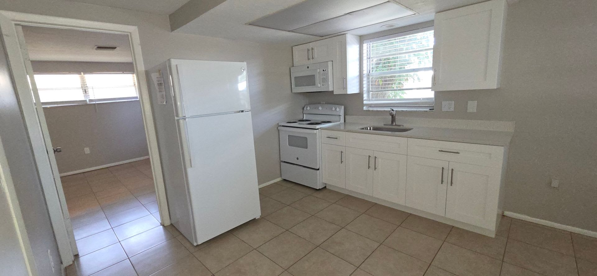 Move In Ready 1 Bedroom 1 Bathroom Residence Located In The Heart Of Nokomis – photo 5