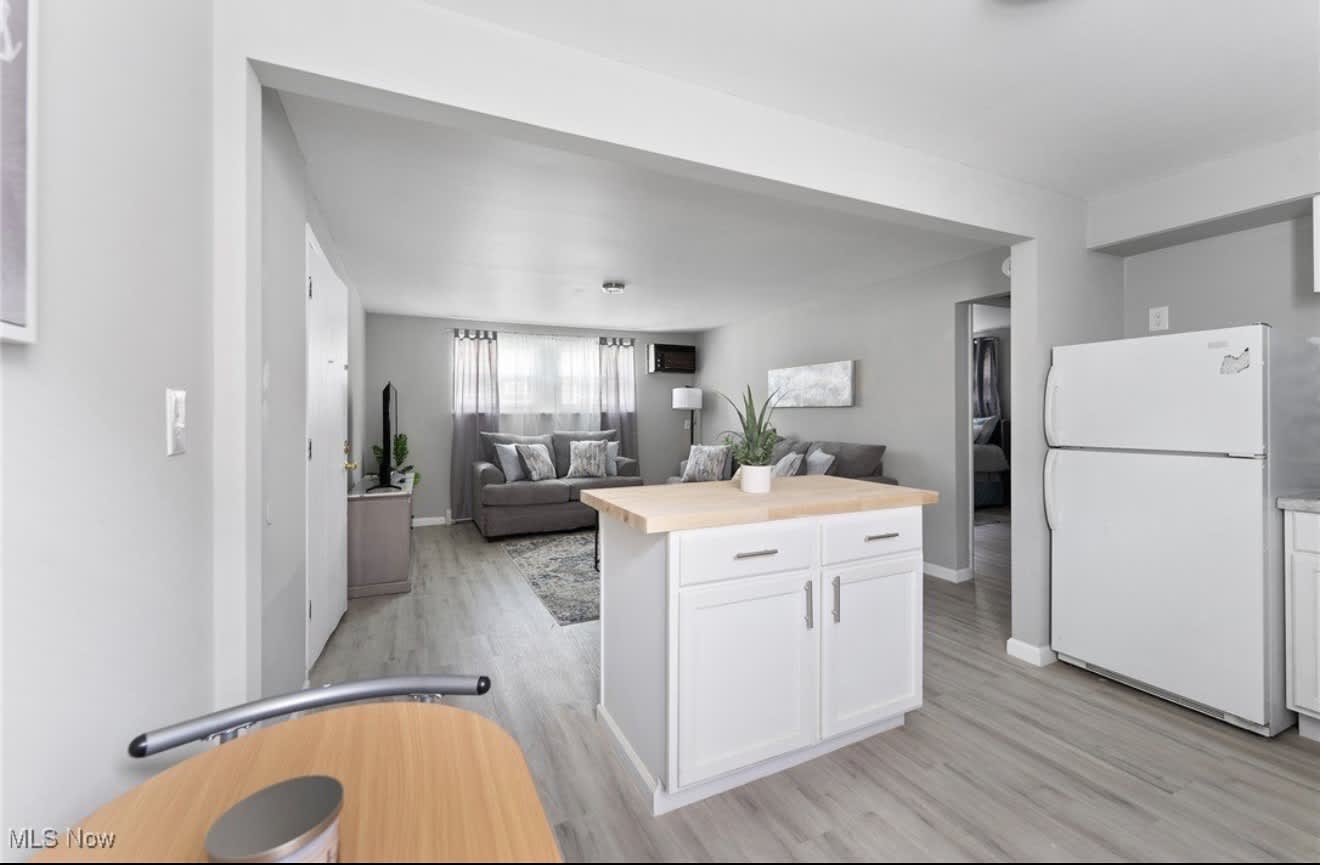 7123 Glendale Avenue – photo 1