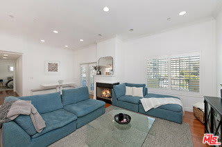 1135 Rexford Drive – photo 4