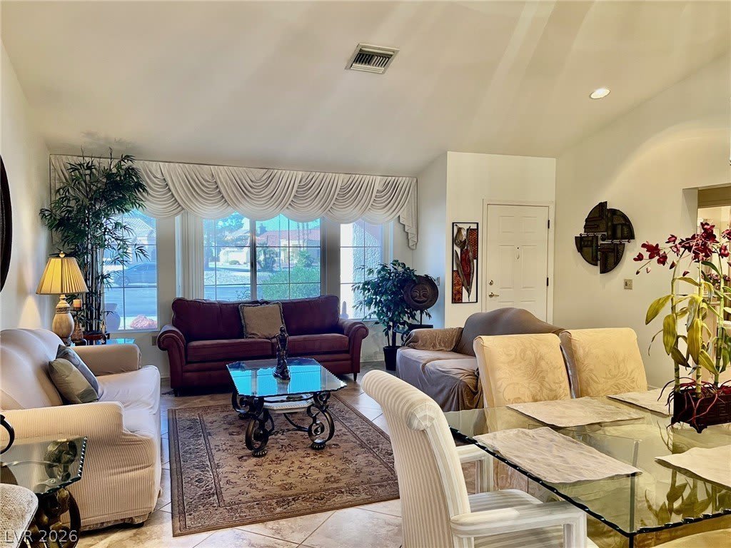 2404 Floyd Court – photo 4