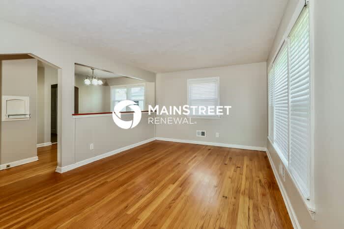 1615 Stafford Avenue – photo 4