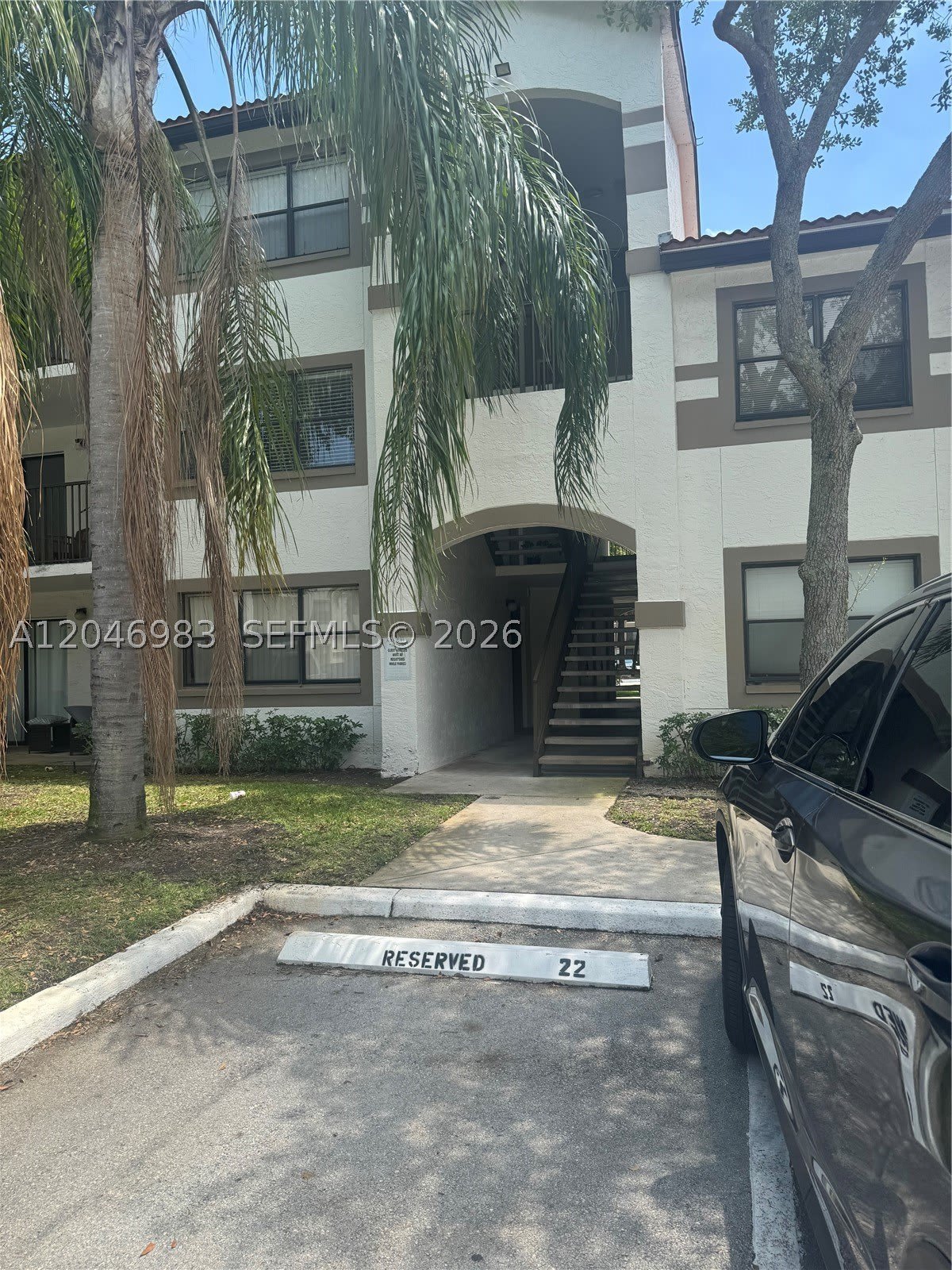 520 S Park Rd – photo 2