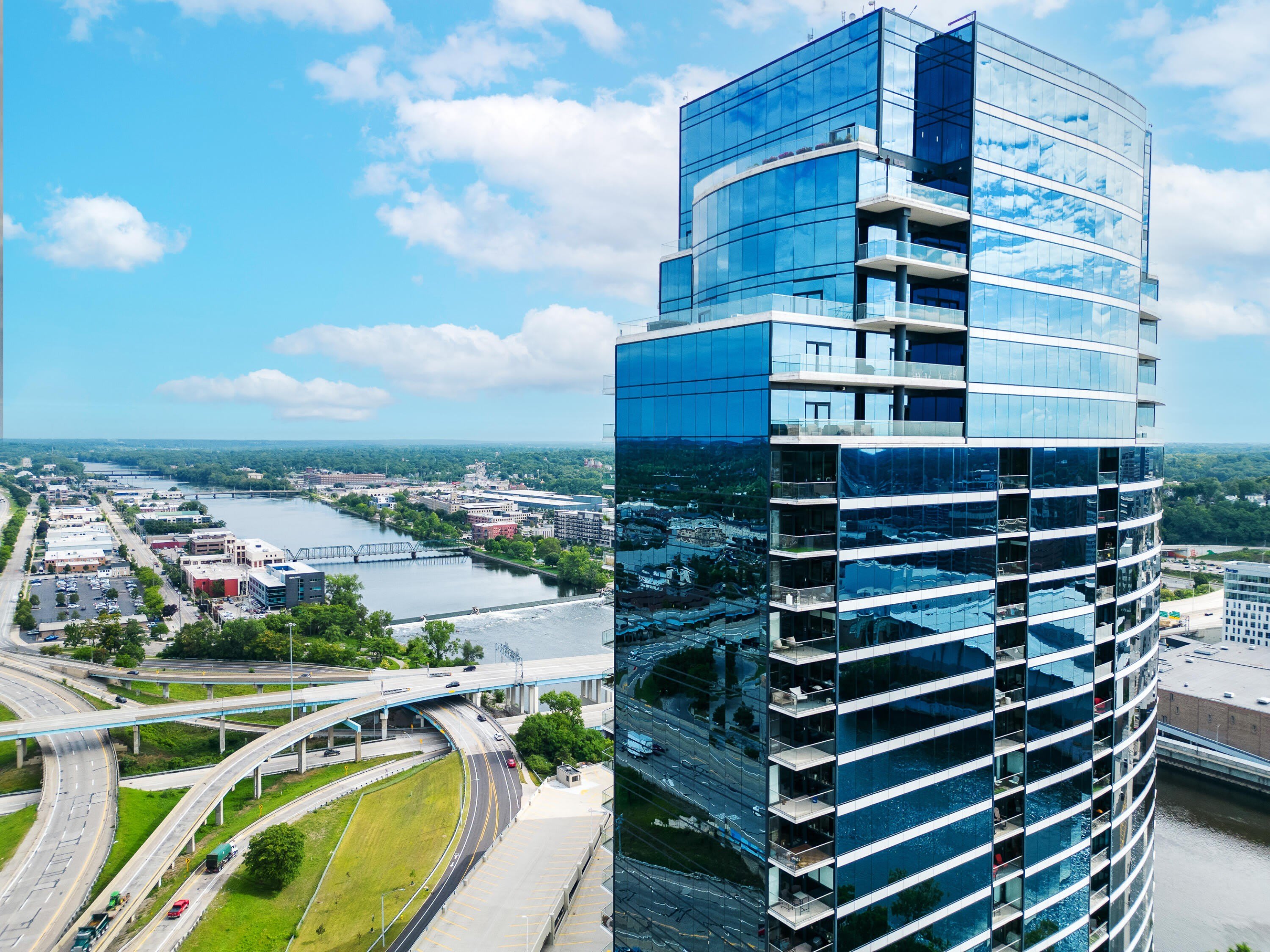 335 Bridge Street NW – photo 3
