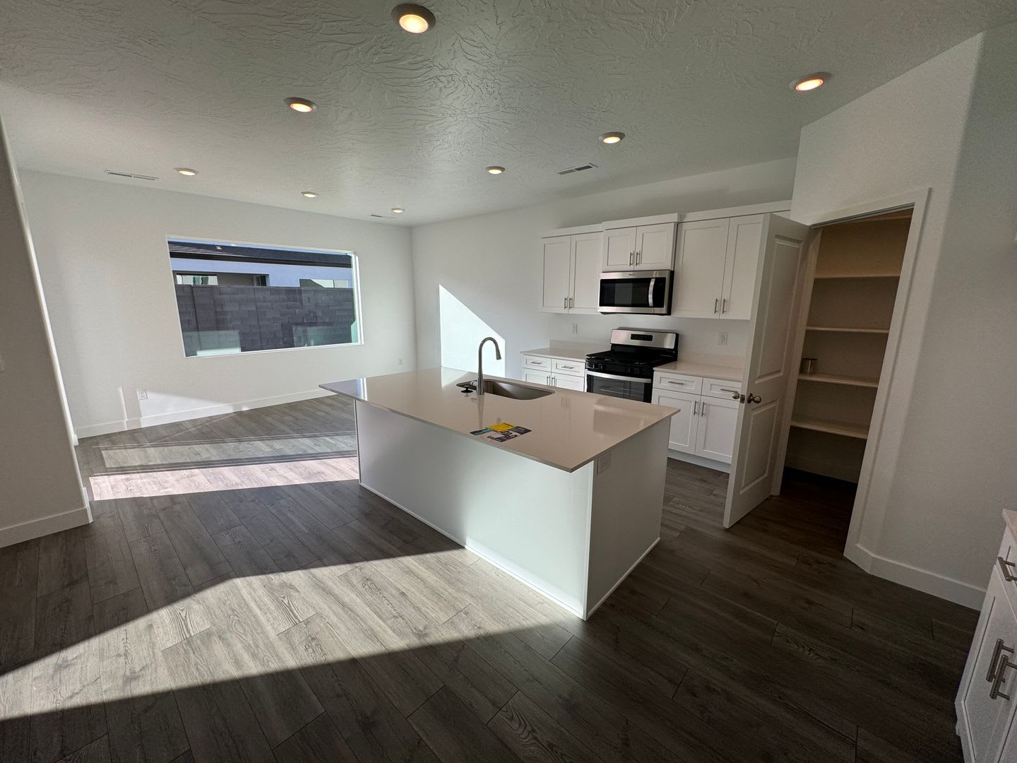 PRICE REDUCED!! 4 Bed Home with office in Starr Springs at Long Valley Washington Home – photo 2