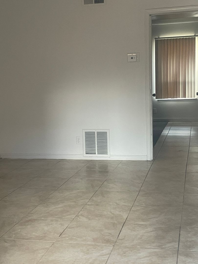 5104 S. Delaware Place – photo 1
