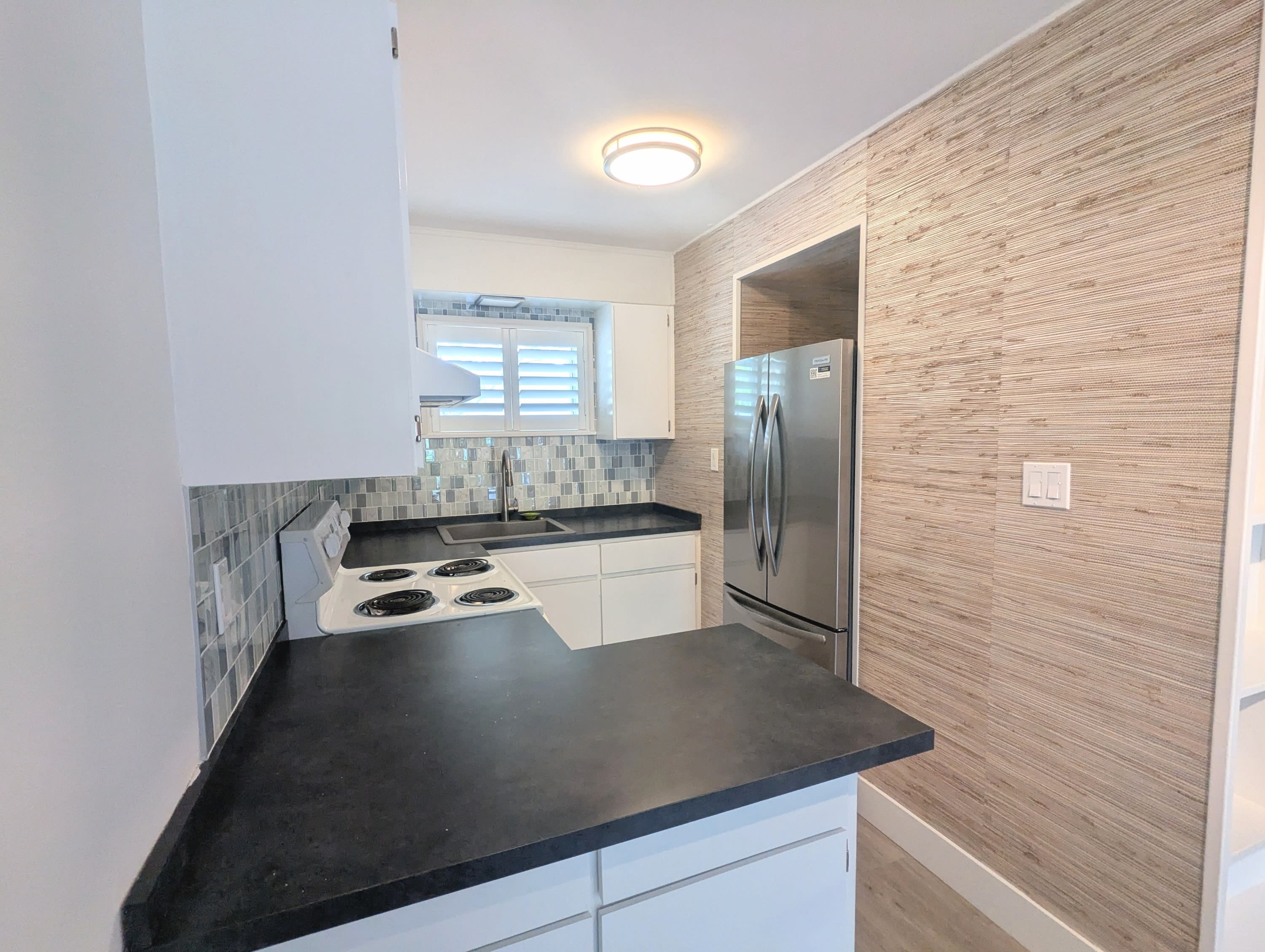 2155 Wood Street 1 – photo 2
