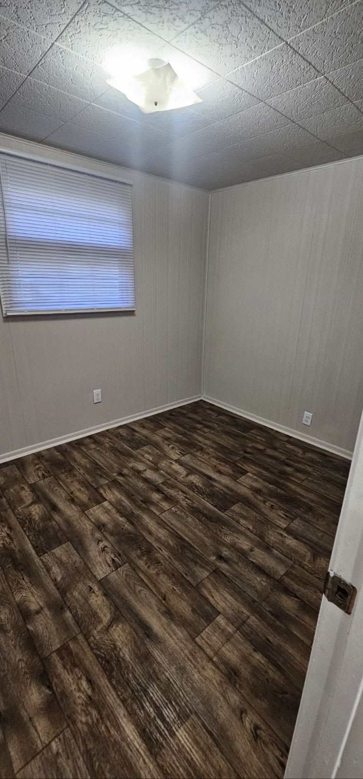 1105 W Jefferson Blvd – photo 4