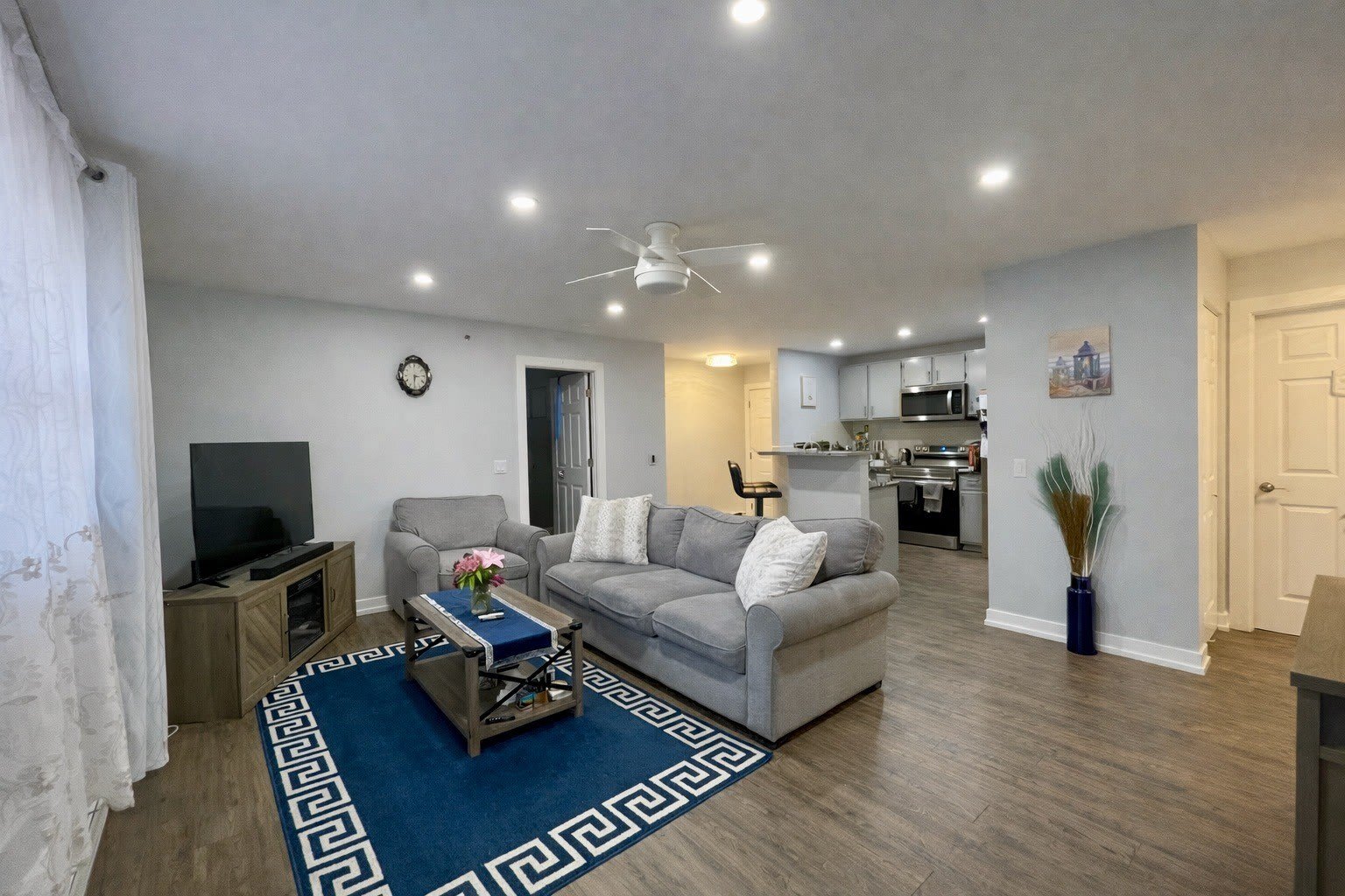 300 Cunat Boulevard – photo 4