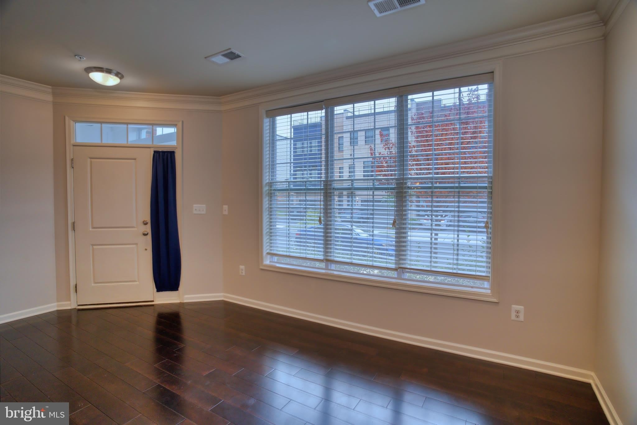 23542 BUCKLAND FARM Terrace – photo 2