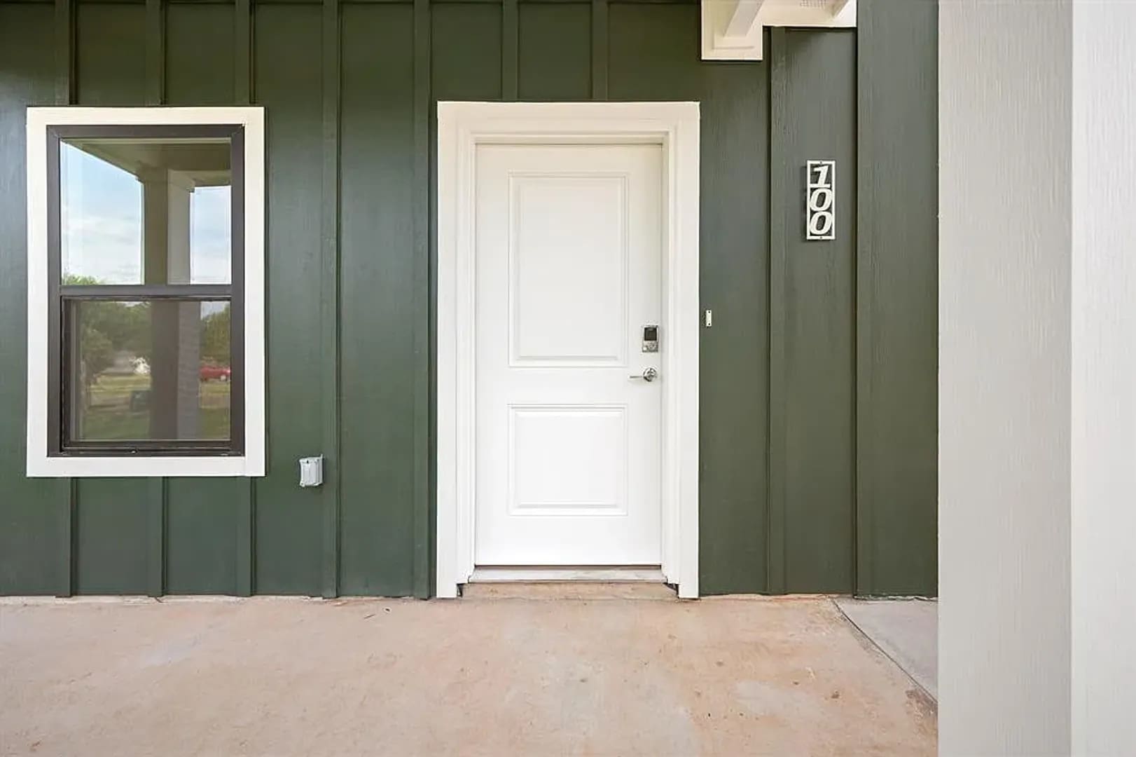 Beautiful New Construction Home In Edmond – photo 2