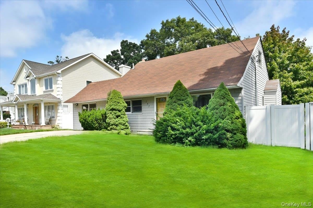 257 Maple Street – photo 2