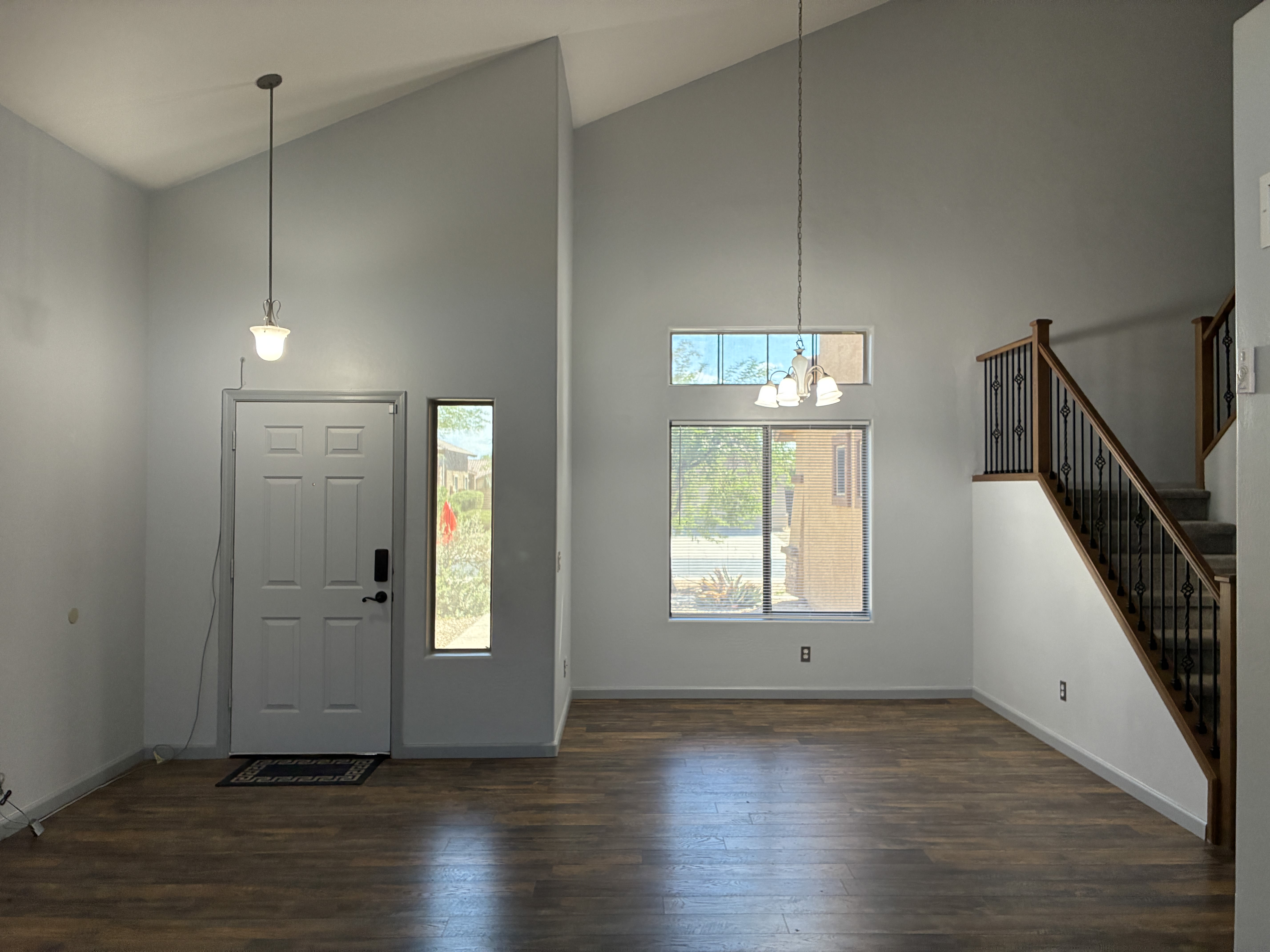 25550 W Pioneer St – photo 2