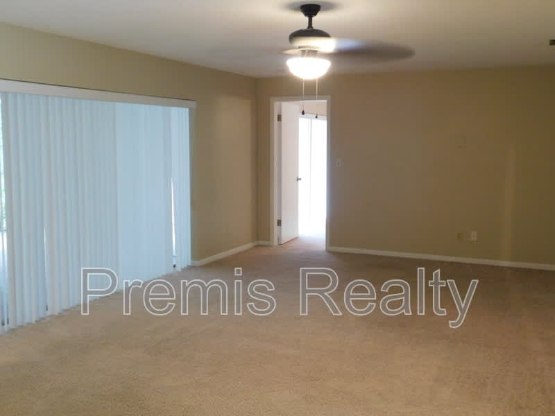 1840 Oak Forest Dr. W – photo 2