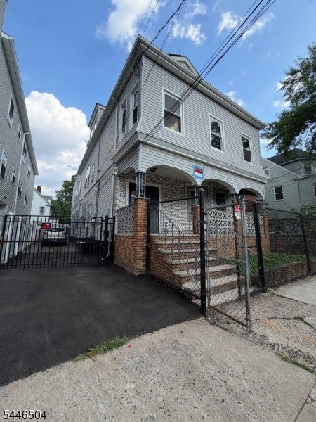 32 Fabyan Pl – photo 1