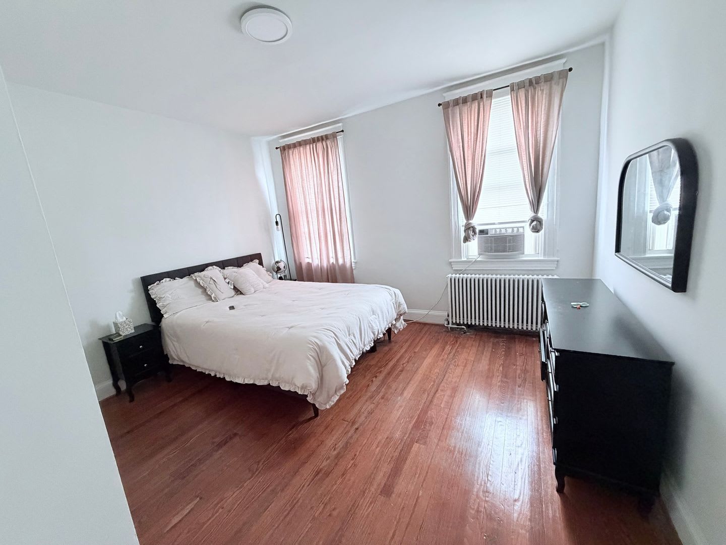 Charming 3BR Townhome in Baltimore – photo 3