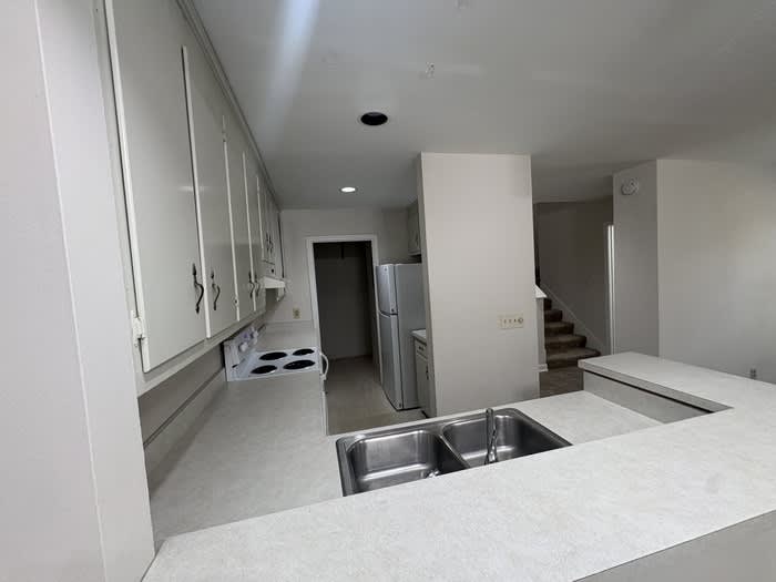 3430 33rd Avenue – photo 5