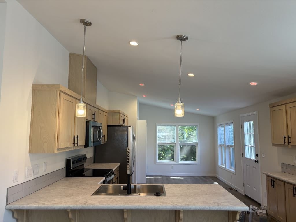 13640 S E Highway 212 – photo 3