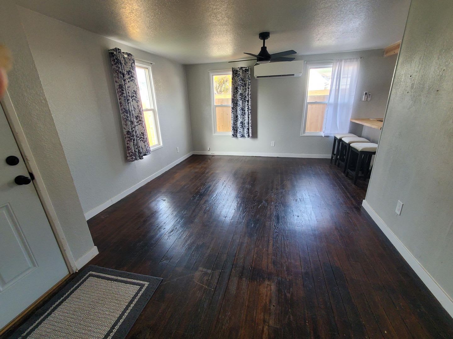 Remodeled 2 Bedroom Home In Roseburg – photo 4