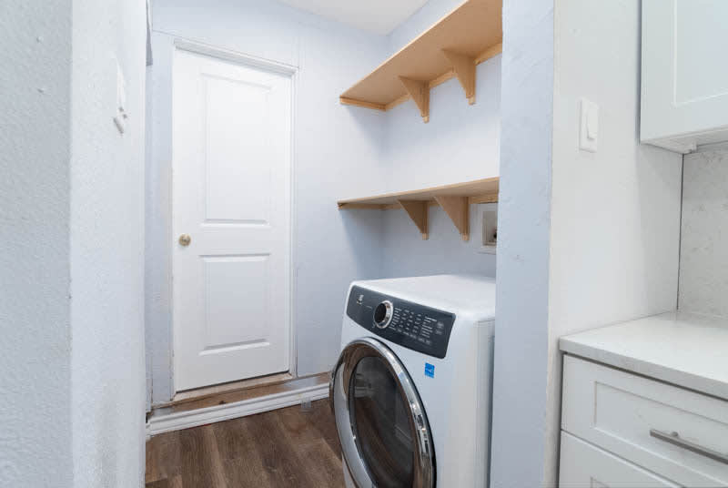 560 West Highland Boulevard – photo 5