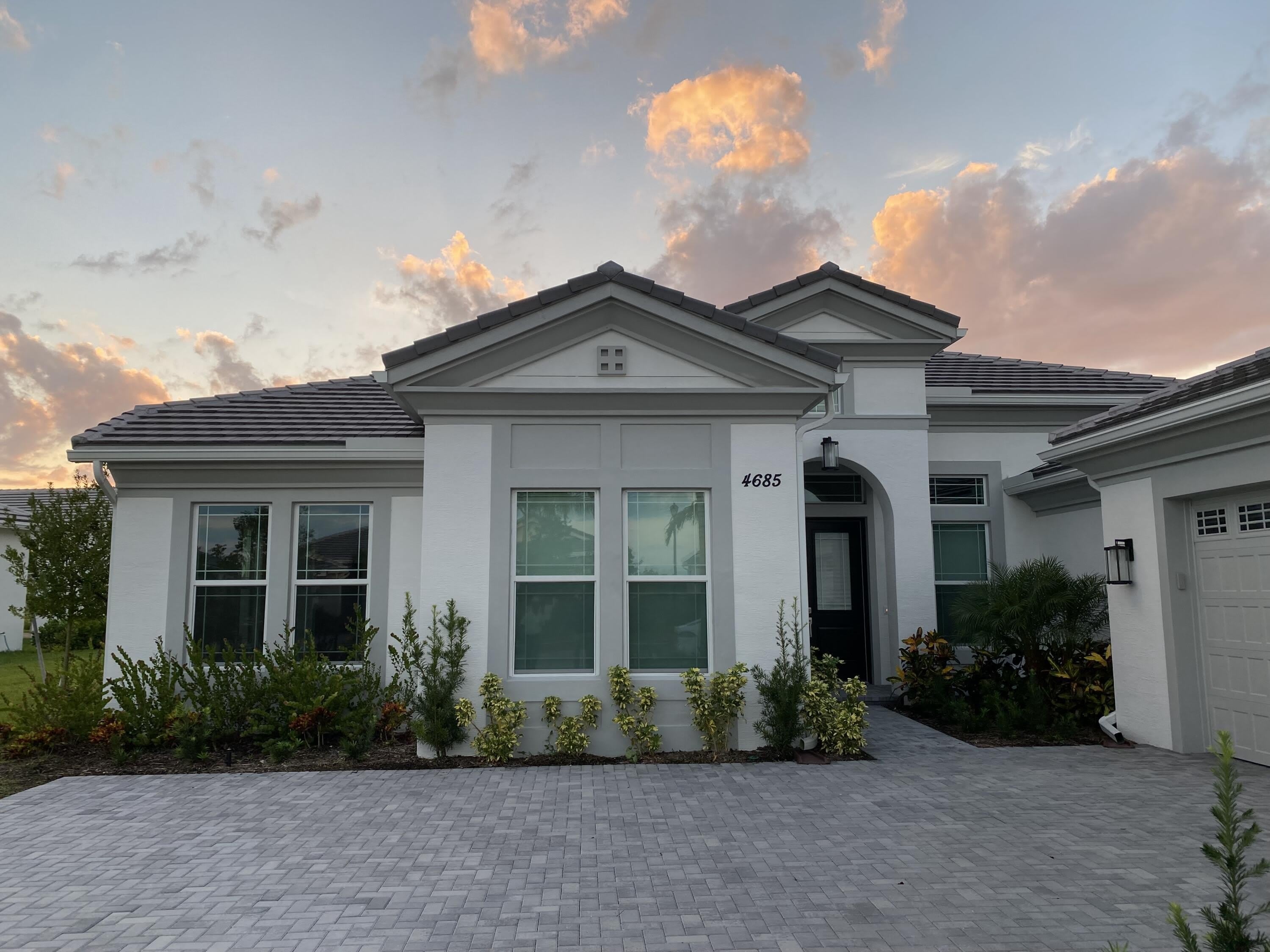 4685 Estates Circle – photo 1