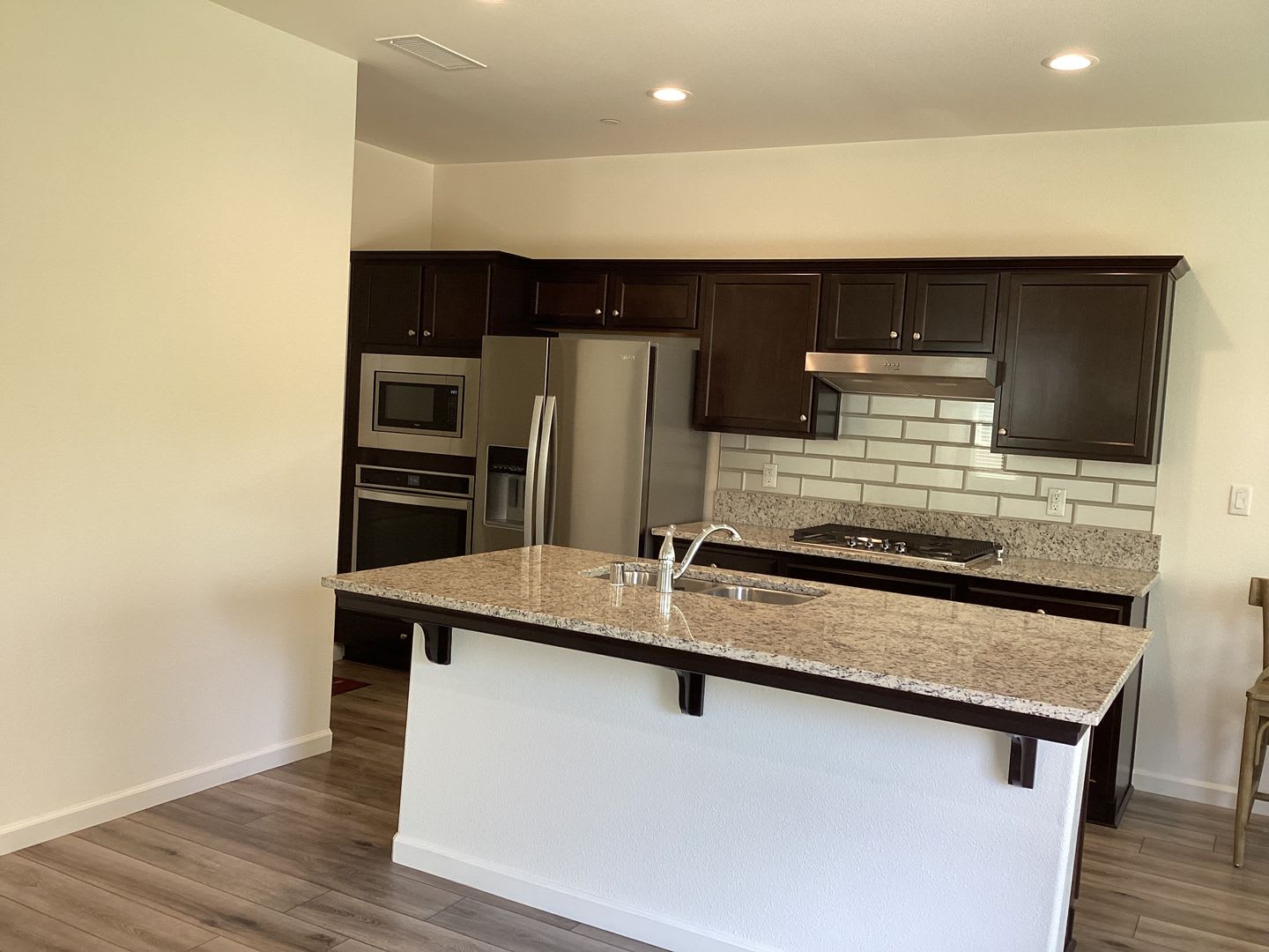 Welcome To Nuevo Terraces – photo 3