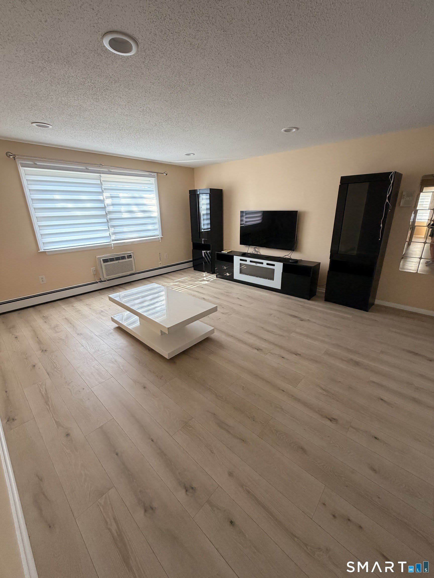 265 Burritt Street – photo 4