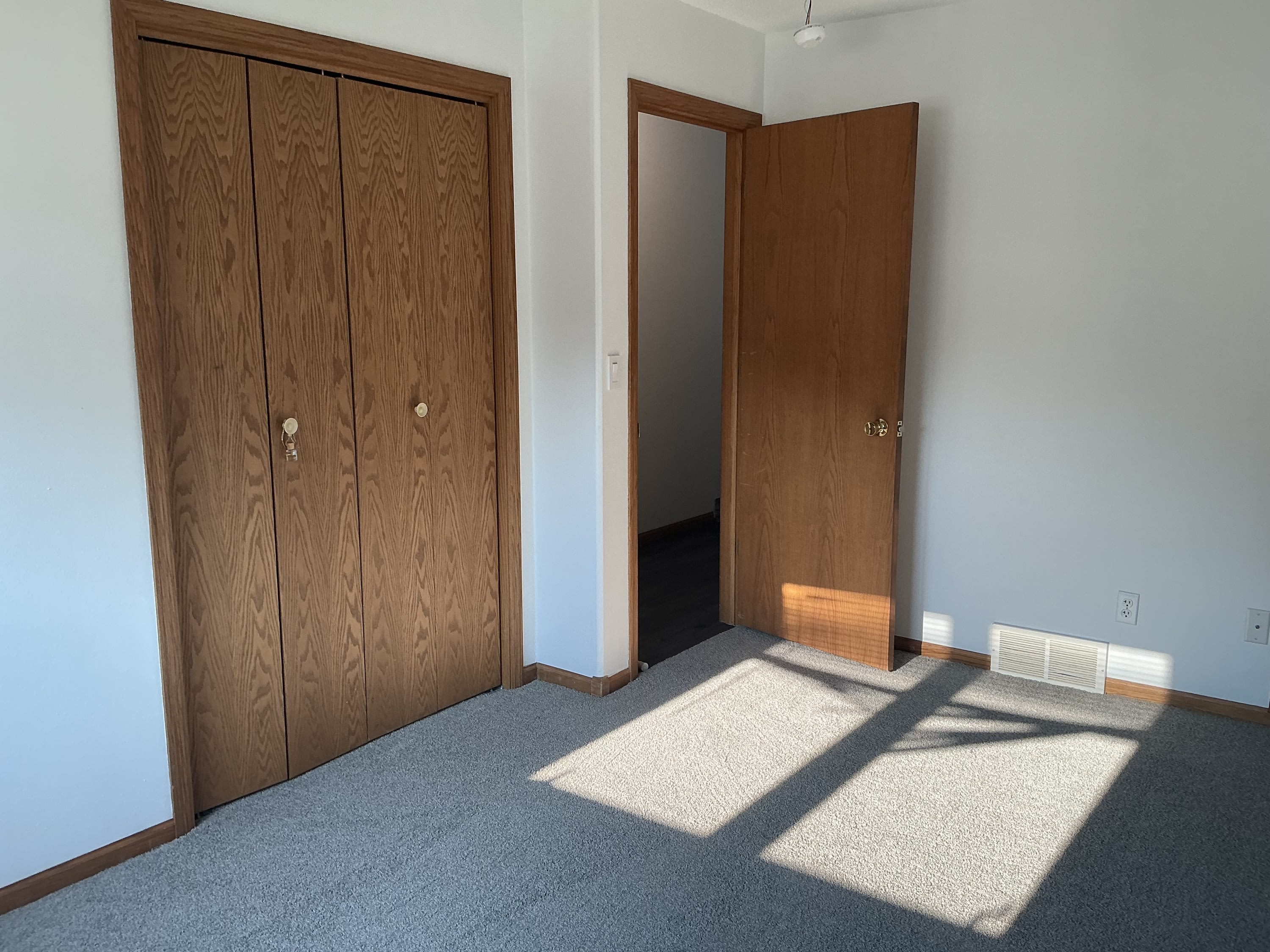 2727 34th Avenue South – photo 5