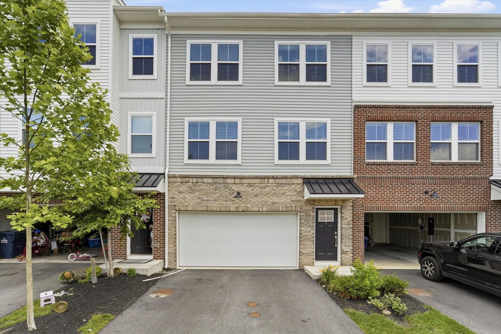 3 B/2.5B Townhome in Downingtown School District – photo 1
