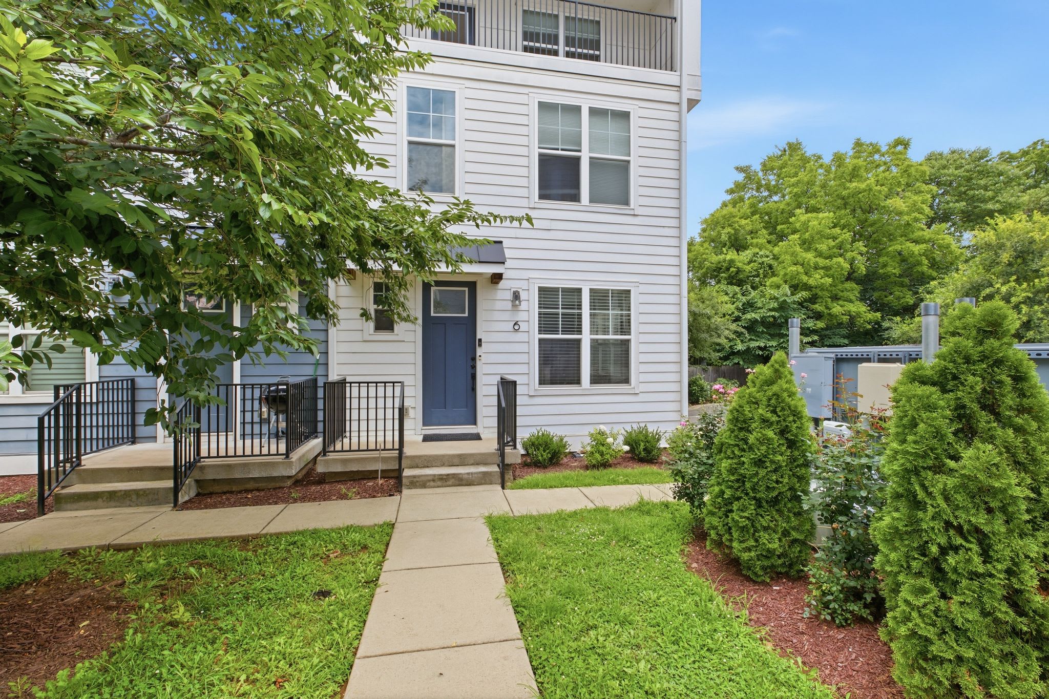 105 Duke Street – photo 1