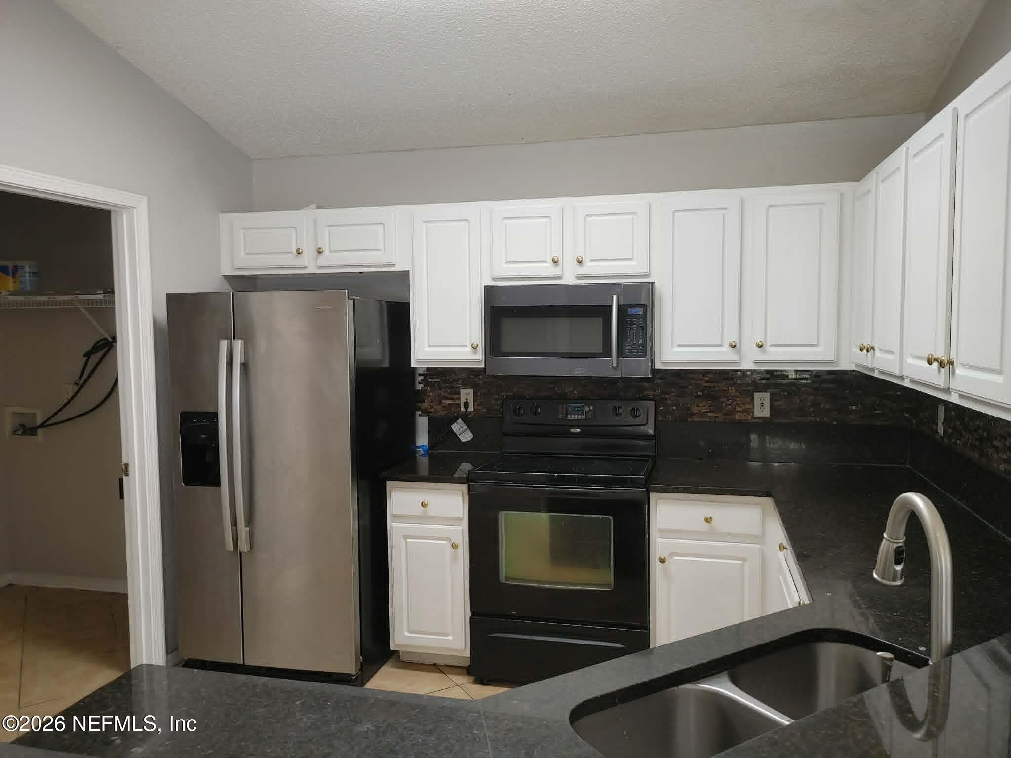 7548 Cliff Cottage Drive – photo 3