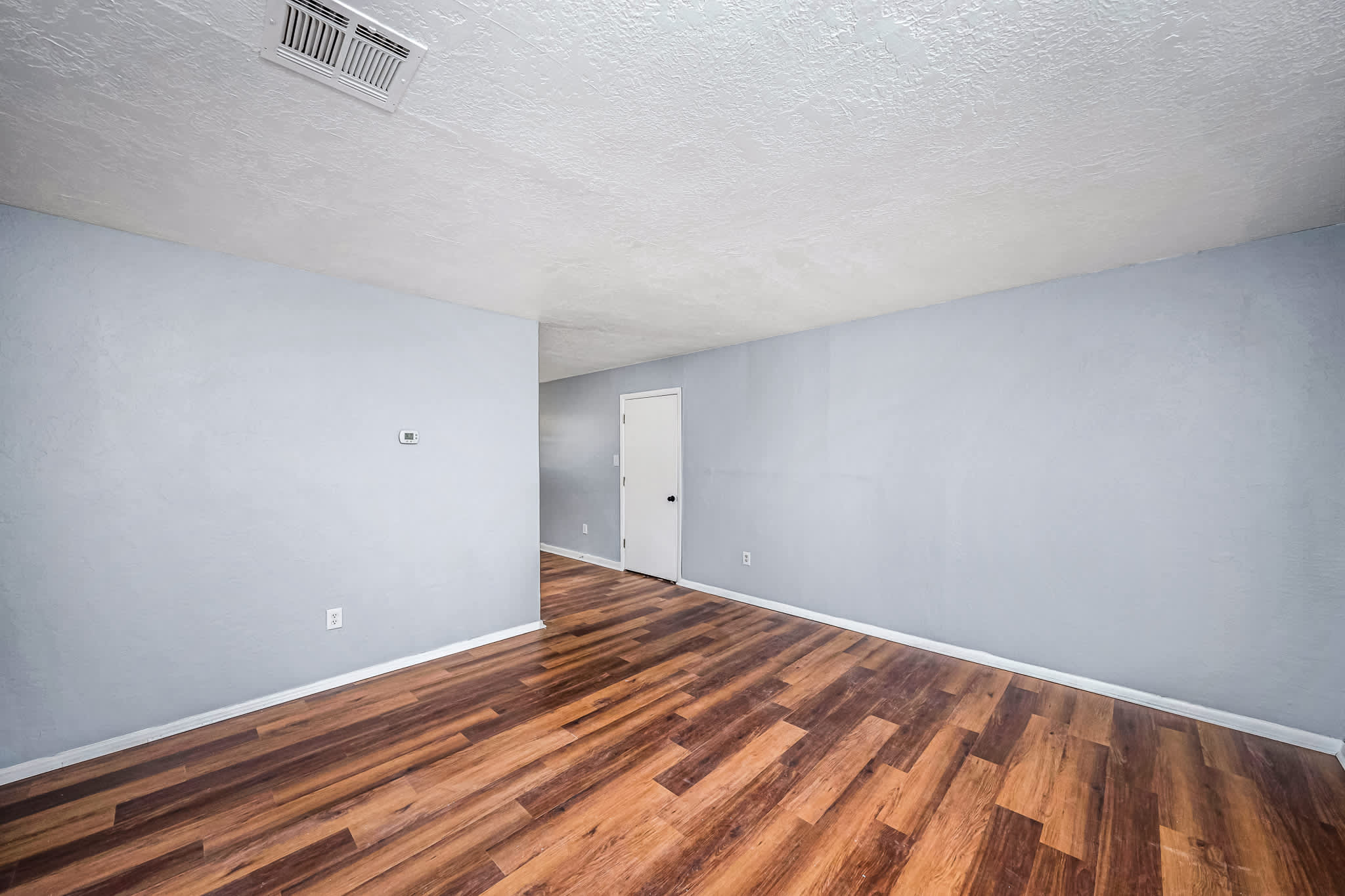 709 Southwest 45th Street – photo 4