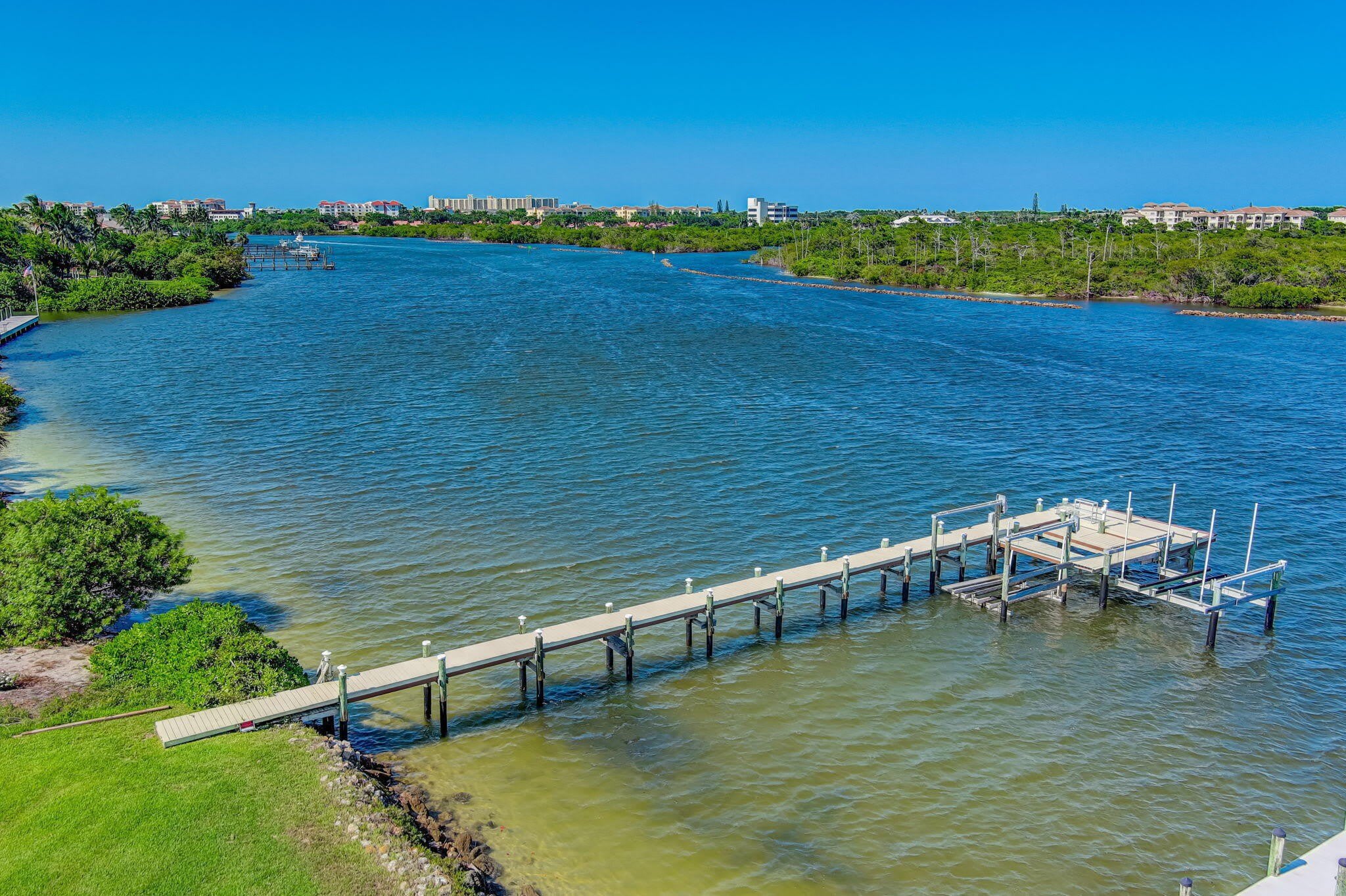 16334 PORT DICKINSON Drive – photo 2