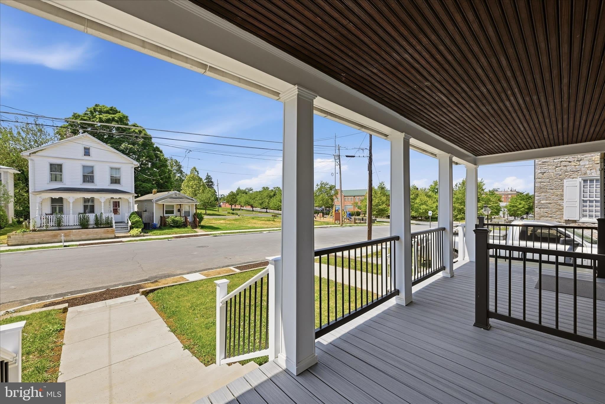 314 E Piccadilly Street – photo 3