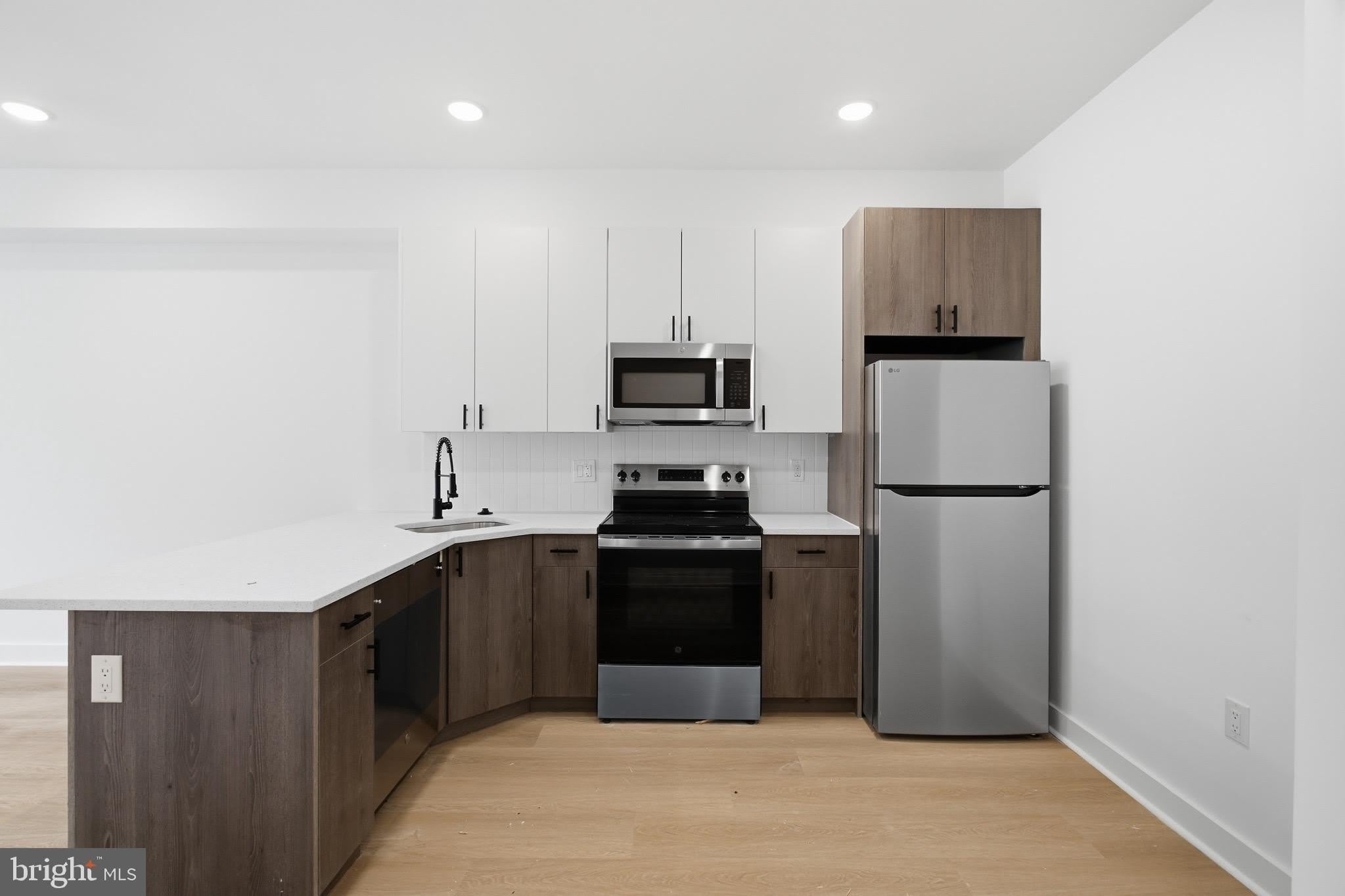 2251 N 12TH Street – photo 4