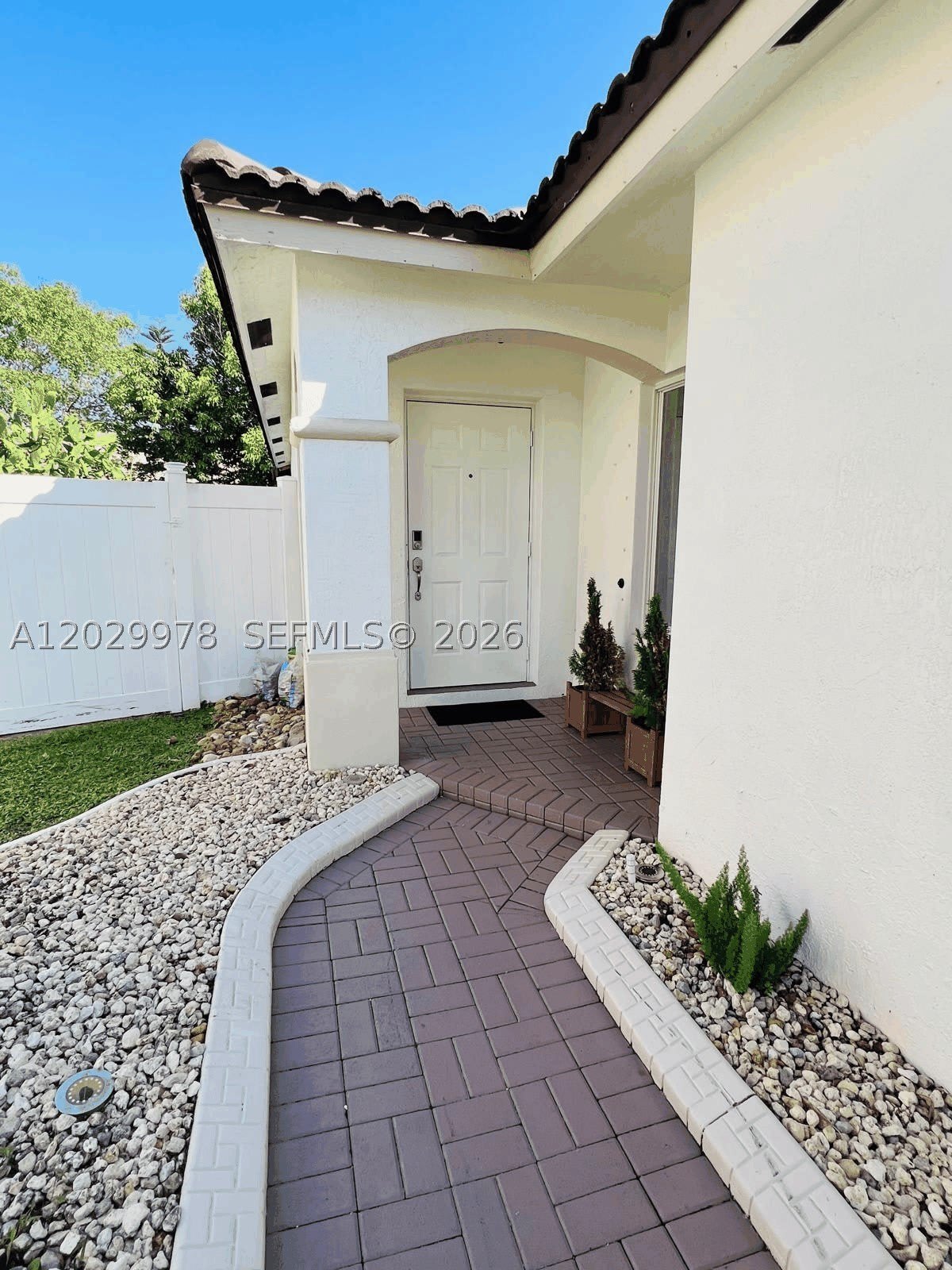 13311 SW 42nd St – photo 3