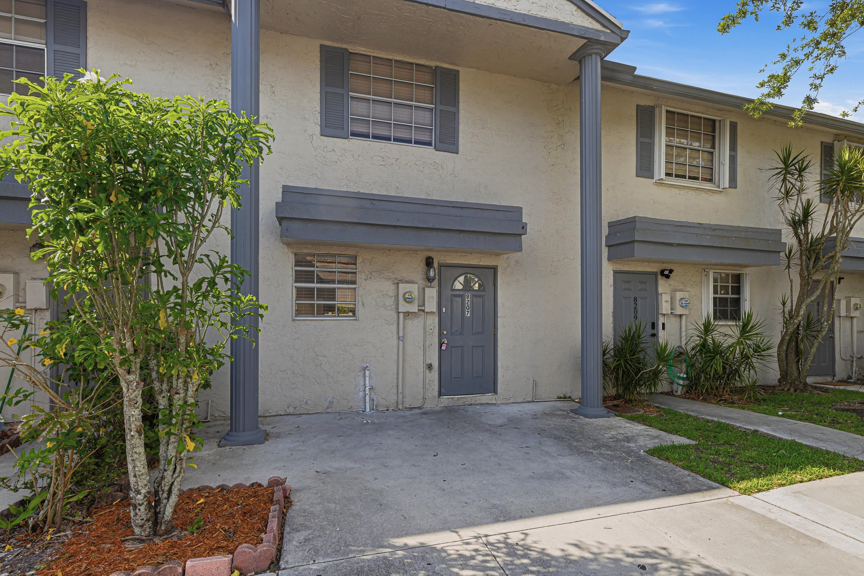 8207 FAIRWAY Road – photo 3