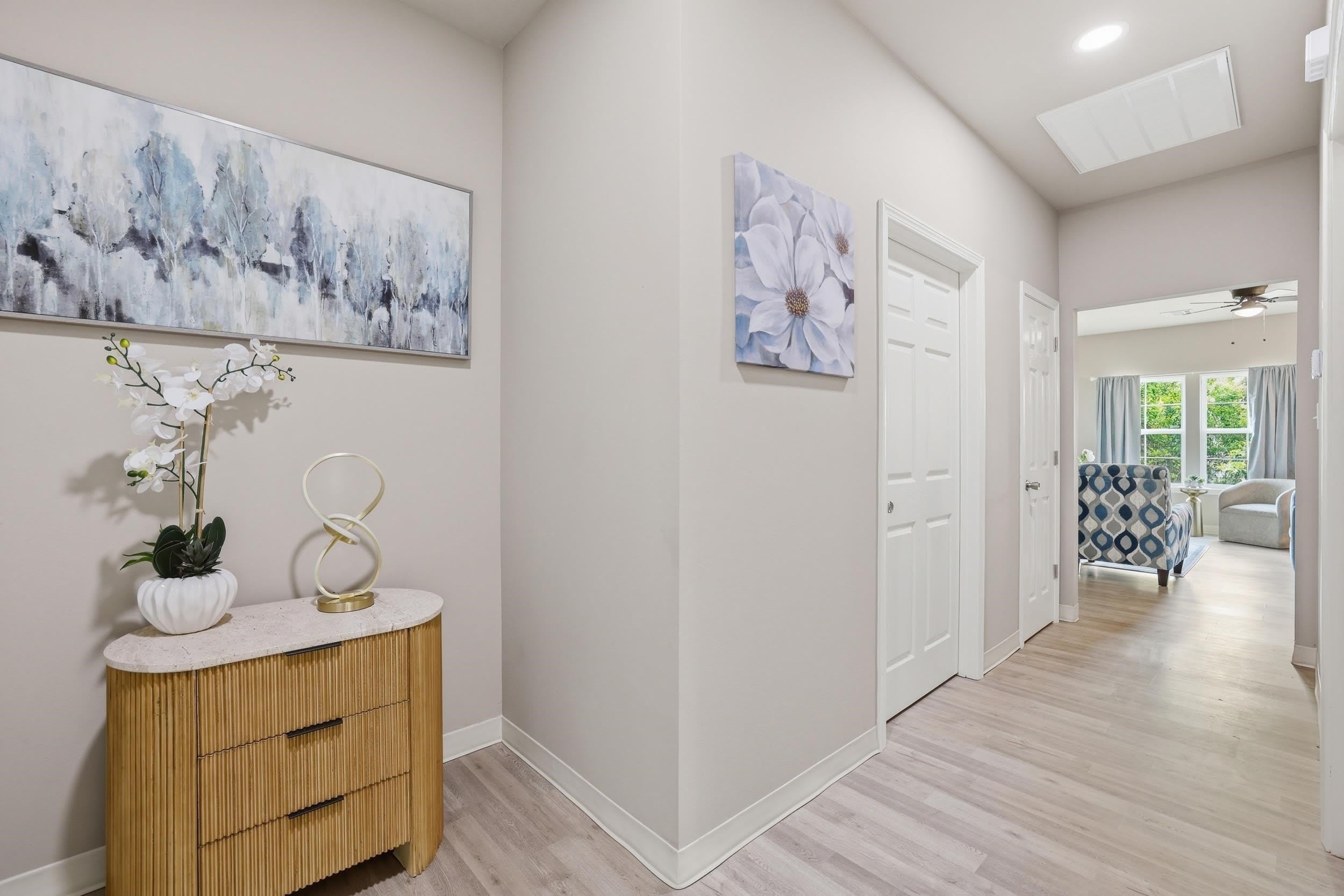 1406 Bonvillain St – photo 4