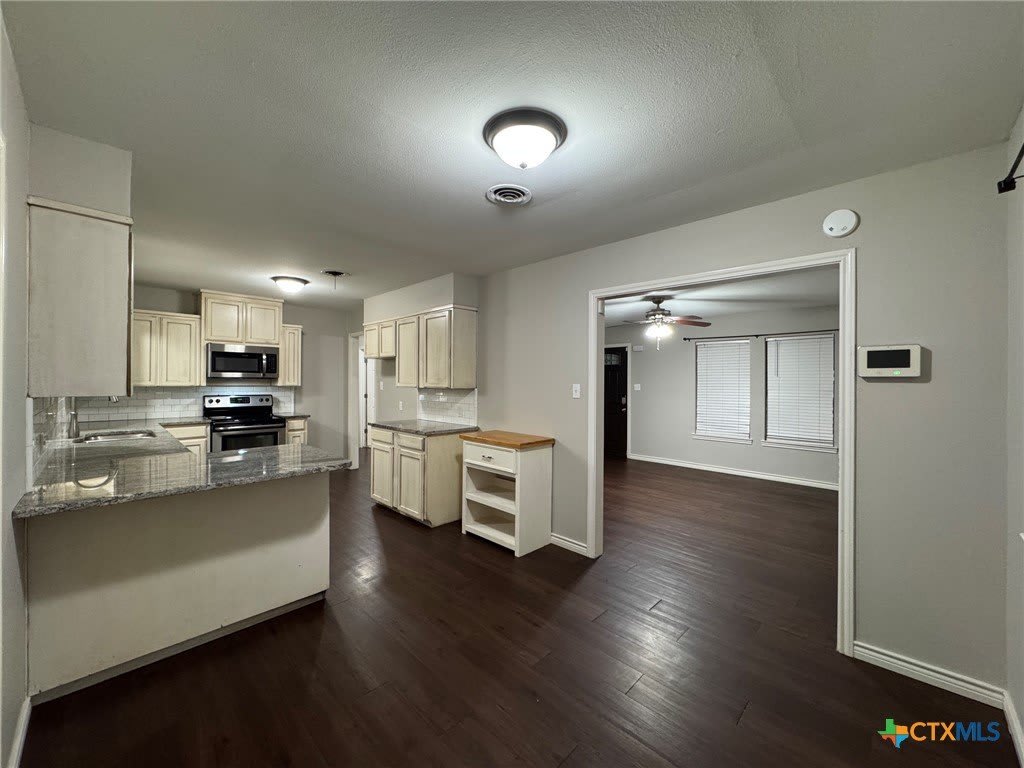 504 E Convent Street – photo 5