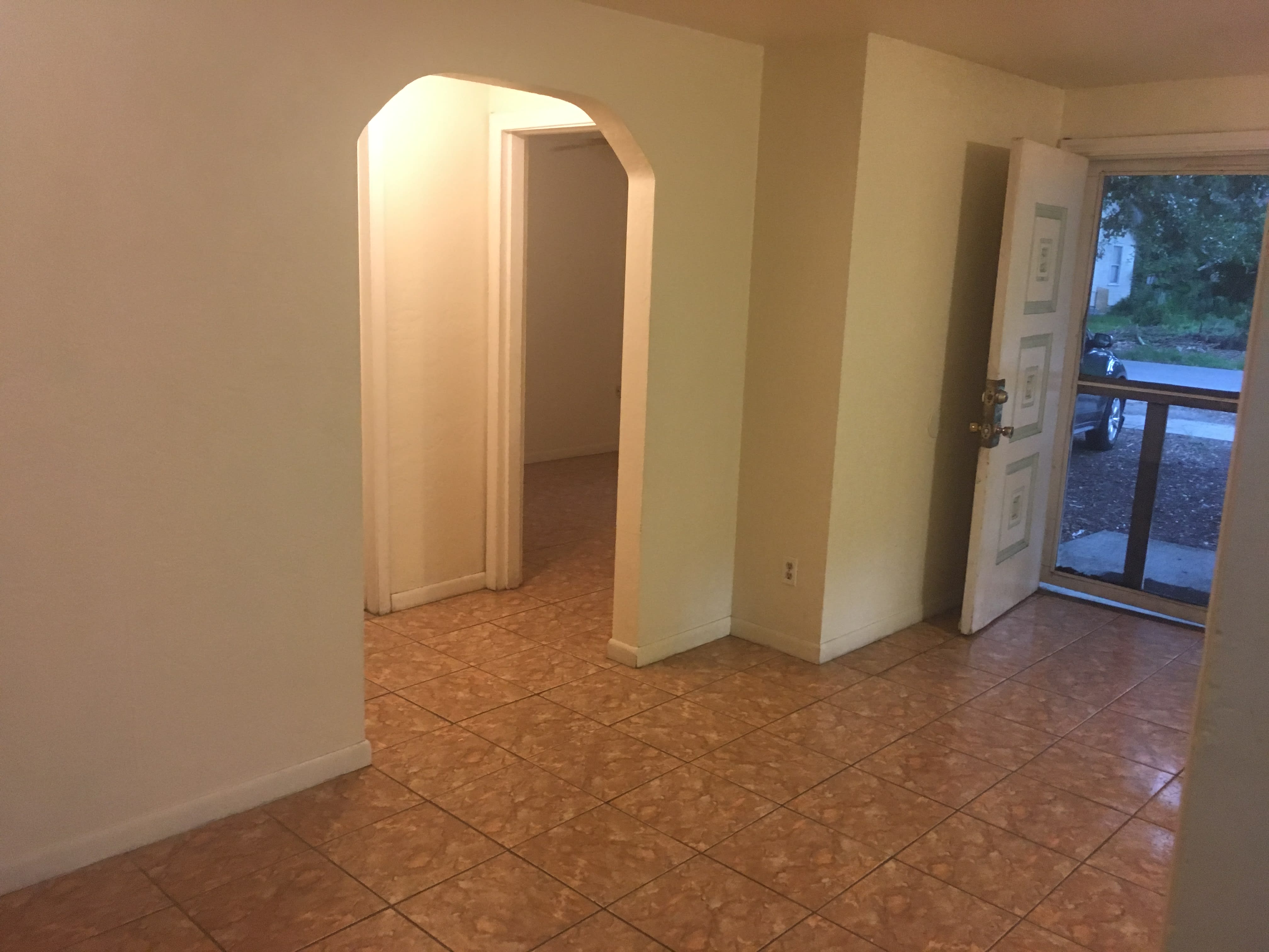 720 Washington St – photo 3