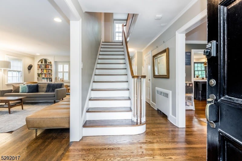 14 South Cres – photo 5