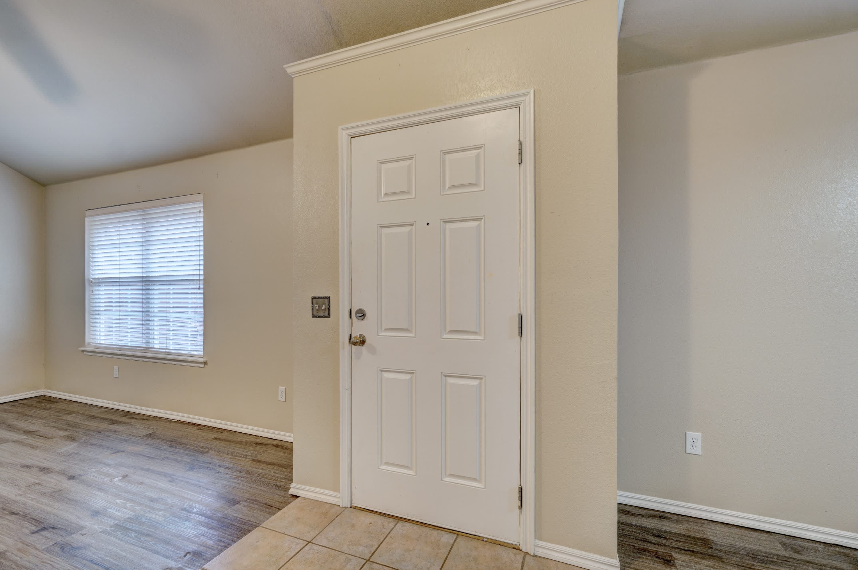 12324 Southwest 5th Street – photo 2