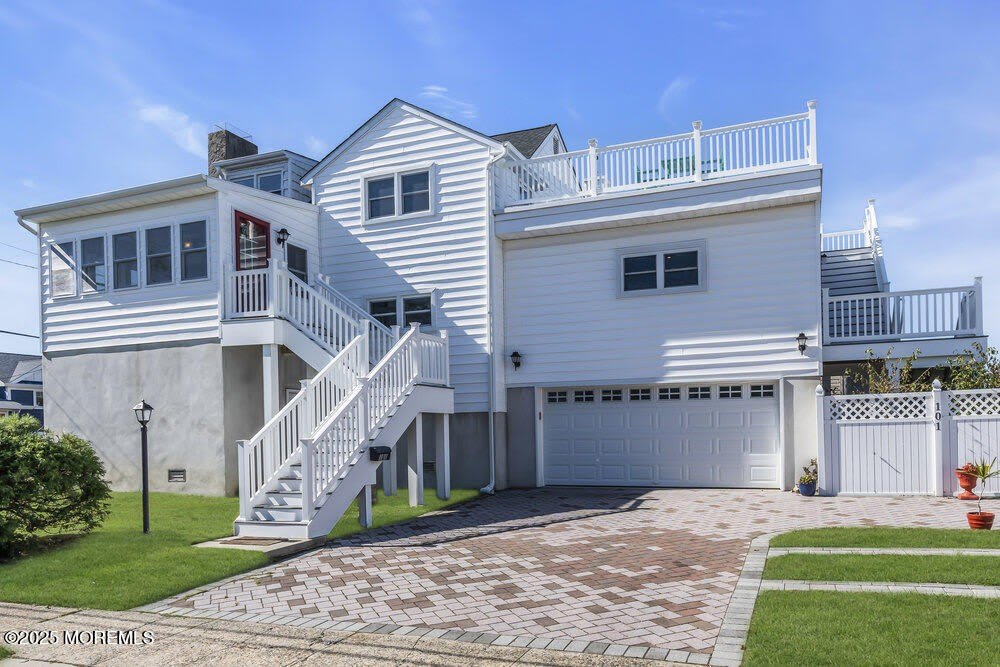101 Saint Louis Avenue – photo 1
